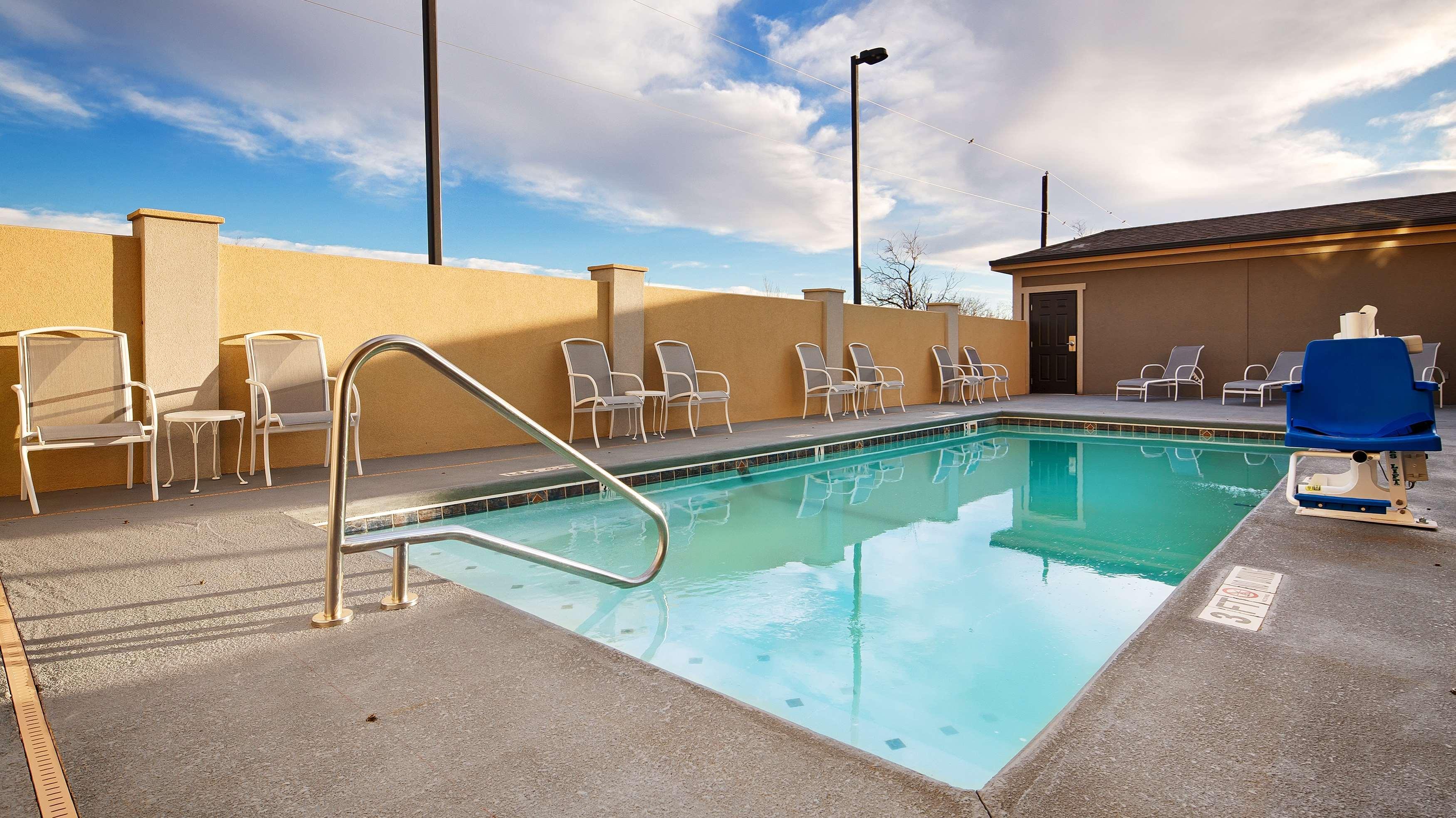Best Western Plus Lonestar Inn & Suites Colorado City Kültér fotó